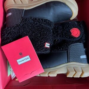 Hunter Kids Snow Boots Excellent Condition Size 11B 12G Black Gum Boucle Strap